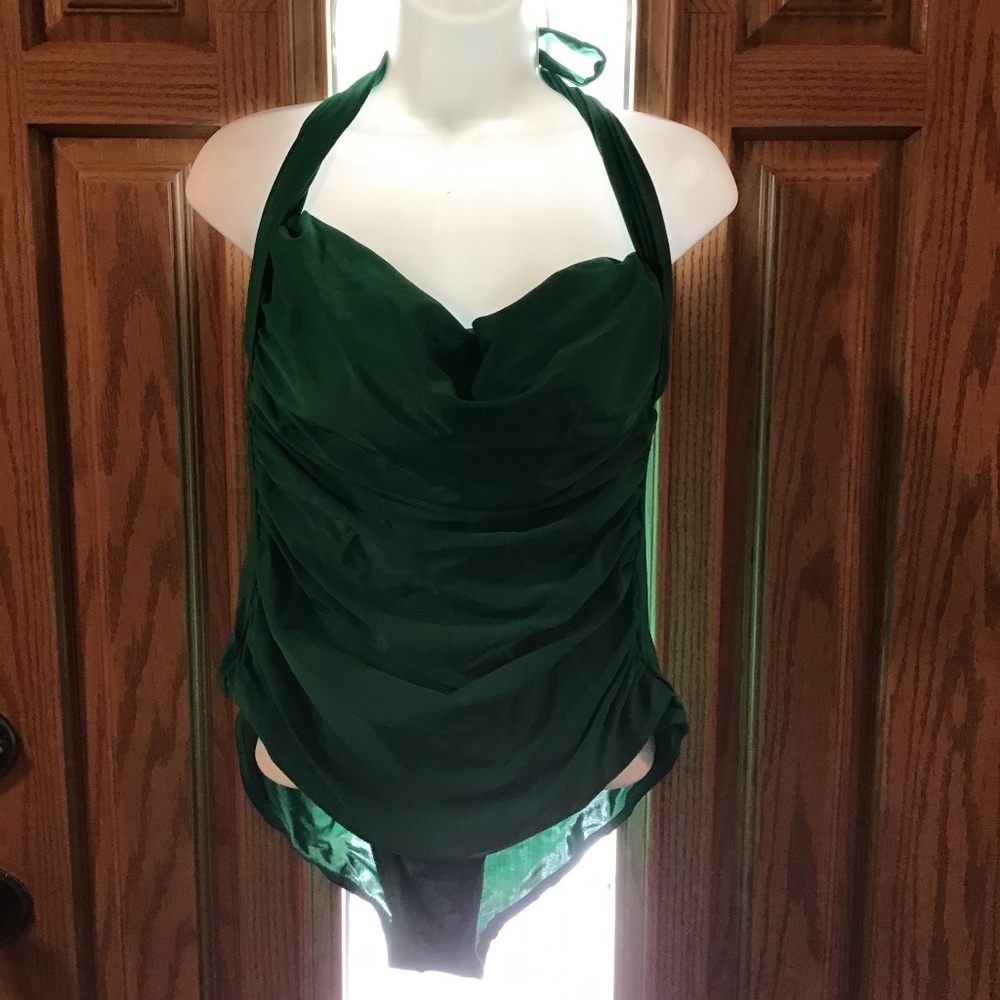 Jaclyn Smith size 12 Kelly green swimsuit with ruching & tie top